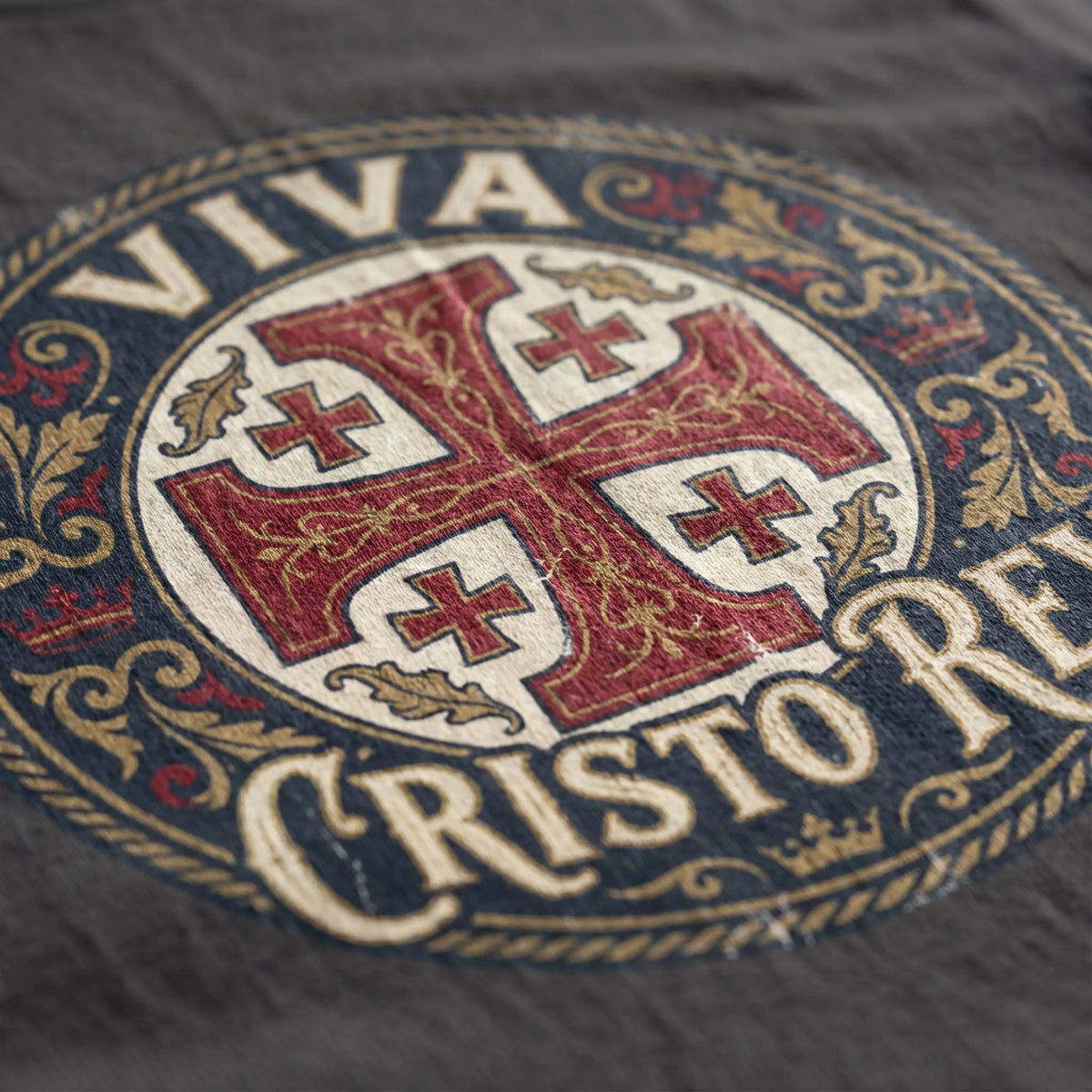 Viva Cristo Rey Shirt Vintage Crusader Emblem Catholic T-Shirt Printify
